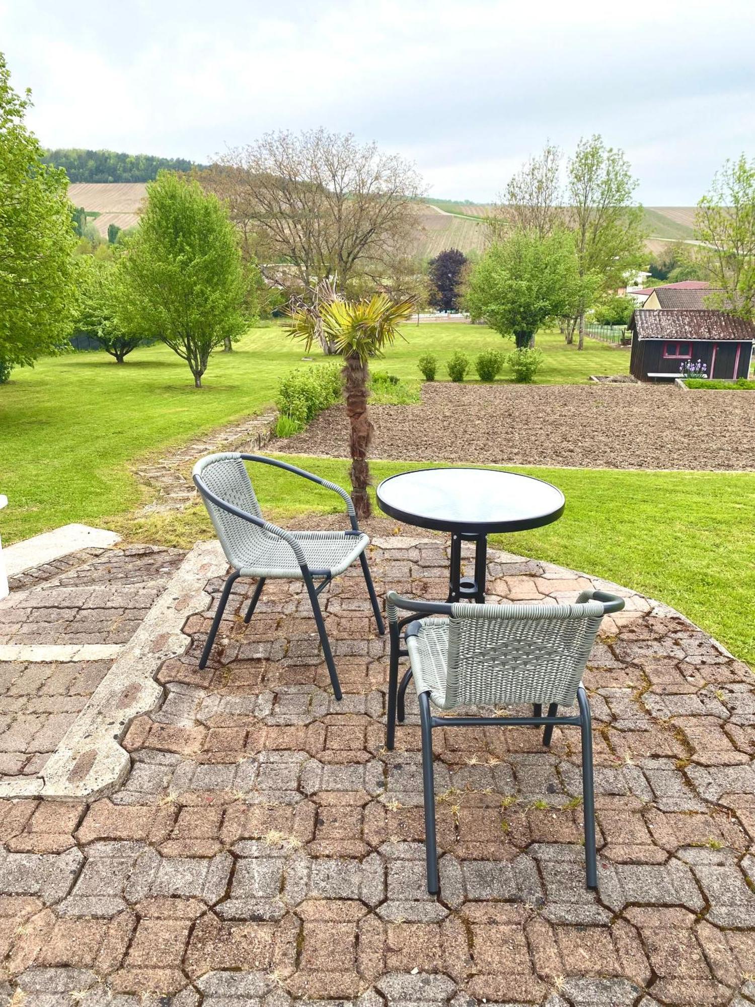 La Jonquille Villa Baroville Exteriör bild